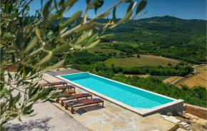 Villa Majestic Eye